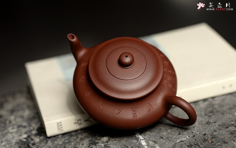 紫砂壶图片：刘世涛文气之作 全手景舟虚扁 耐品 - 全手工紫砂壶网