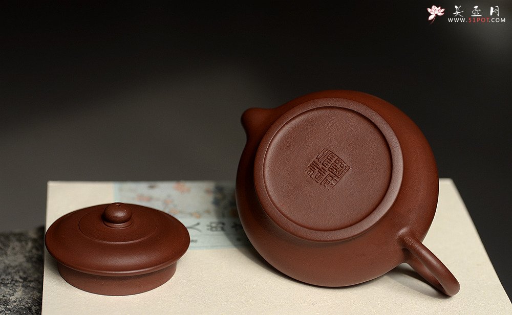 紫砂壶图片：刘世涛文气之作 全手景舟虚扁 耐品 - 全手工紫砂壶网