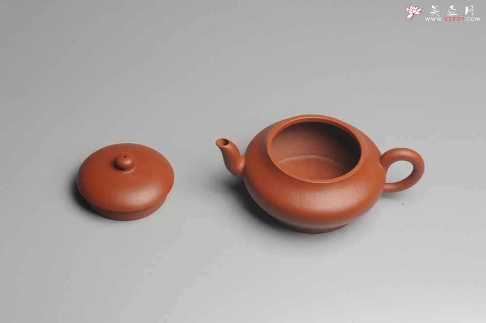紫砂壶图片：小煤窑朱泥 全手工扁灯壶 端庄秀雅 - 全手工紫砂壶网