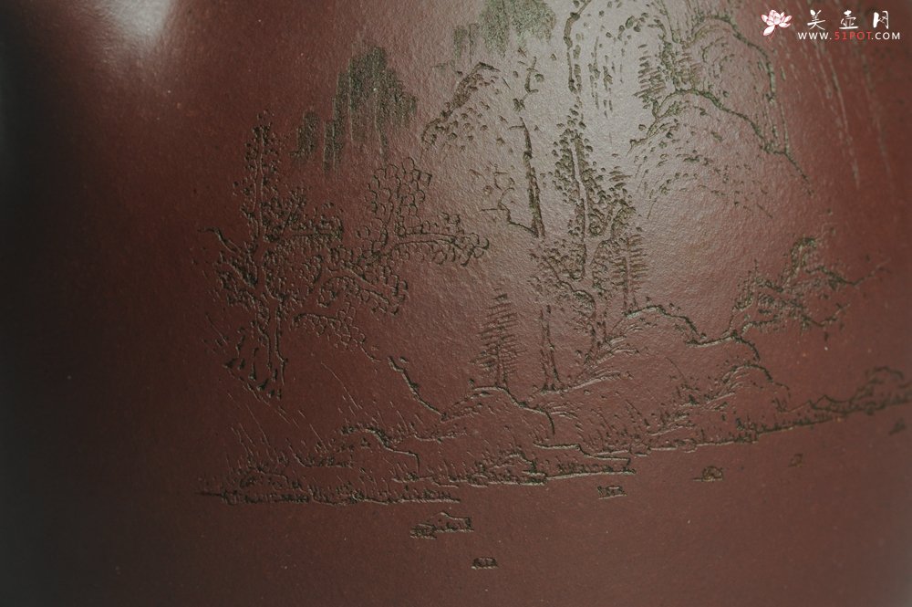 紫砂壶图片：油润紫泥 清茗堂助工文气装山水全手工秦权壶 - 全手工紫砂壶网