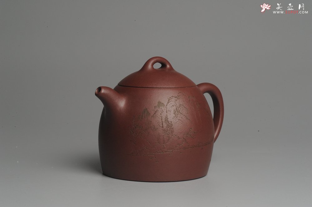 紫砂壶图片：油润紫泥 清茗堂助工文气装山水全手工秦权壶 - 全手工紫砂壶网