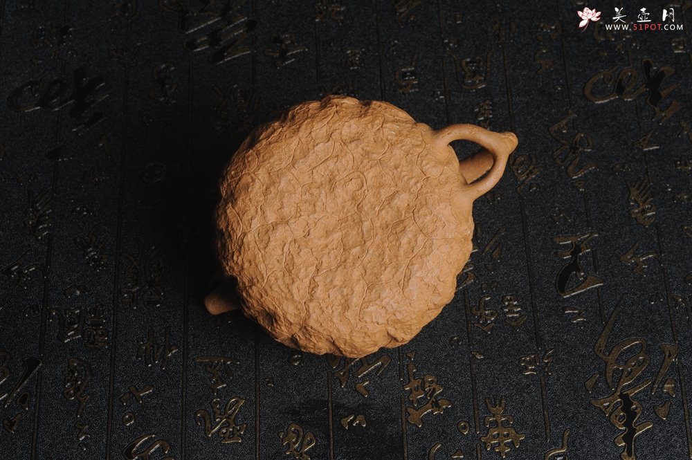 紫砂壶图片：美壶特惠 进步明显优质黄金段全手工供春壶 异型盖 难度大 肌理丰富 - 全手工紫砂壶网