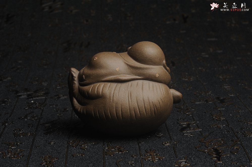 紫砂壶图片：美宠特惠 精工老青段如意人生茶宠摆件 神态细腻 长9cm宽7cm高7cm - 全手工紫砂壶网