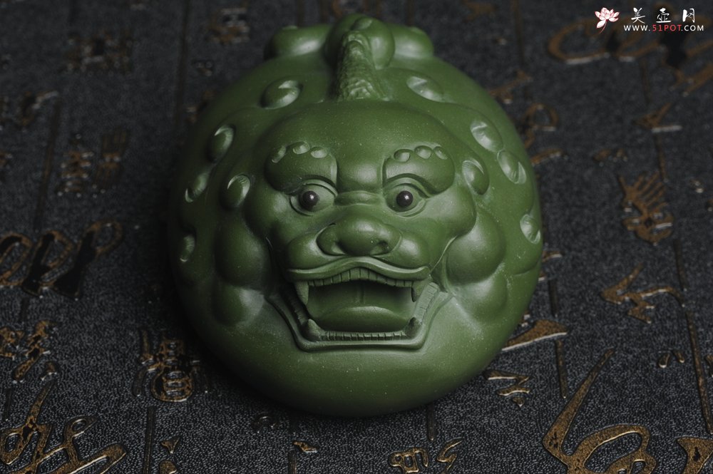 紫砂壶图片：美宠特惠 精工绿泥泥招财兽茶宠摆件 长10cm宽7cm高5cm - 全手工紫砂壶网
