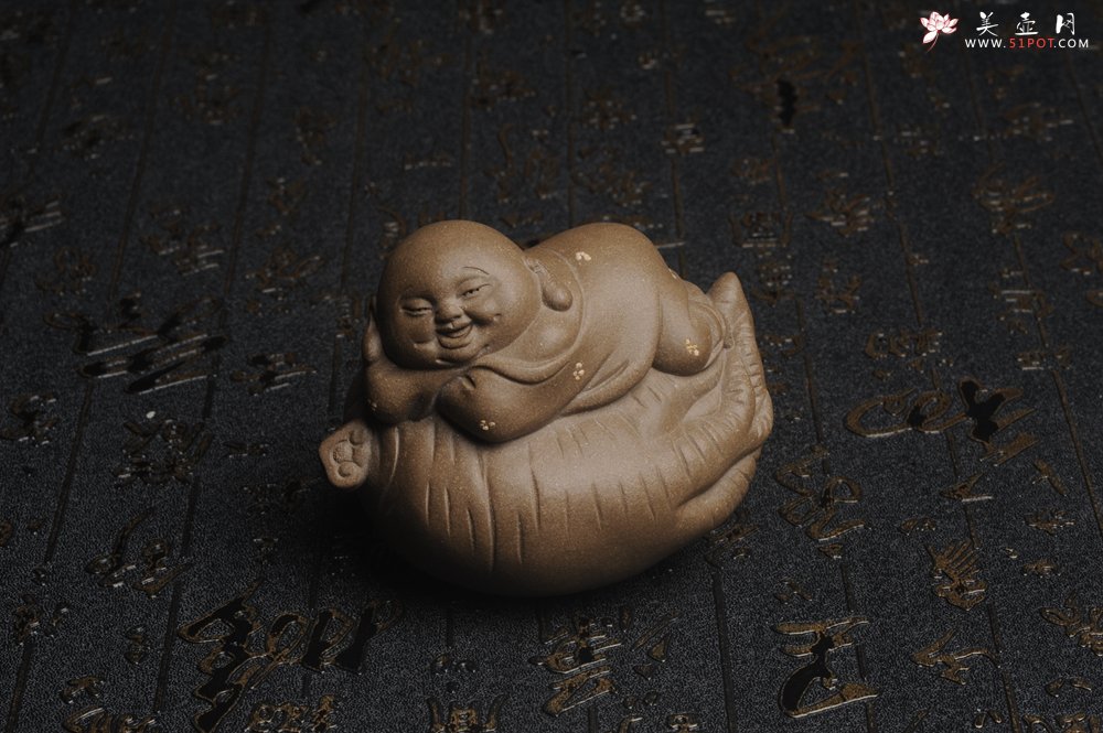 紫砂壶图片：美宠特惠 精工老青段如意人生茶宠摆件 神态细腻 长9cm宽7cm高7cm - 全手工紫砂壶网