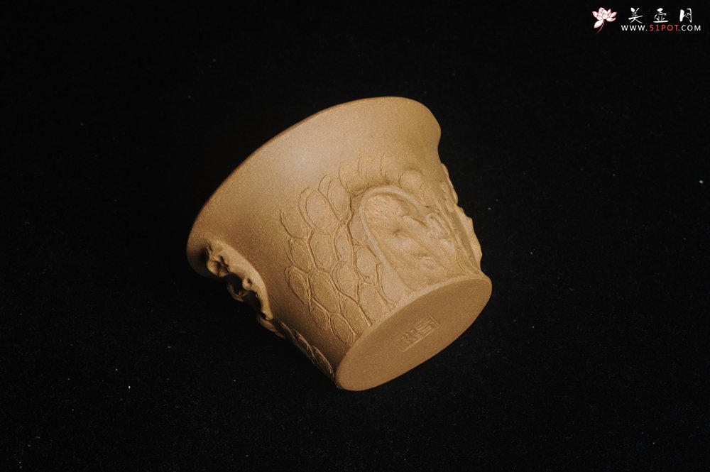 紫砂壶图片：美杯特惠 精致全手工松桩杯 肌理自然丰富 茶人醉爱 - 全手工紫砂壶网