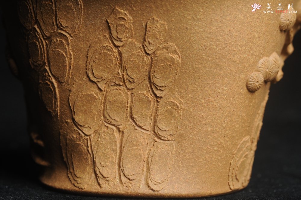 紫砂壶图片：美杯特惠 精致全手工松桩杯 肌理自然丰富 茶人醉爱 - 全手工紫砂壶网