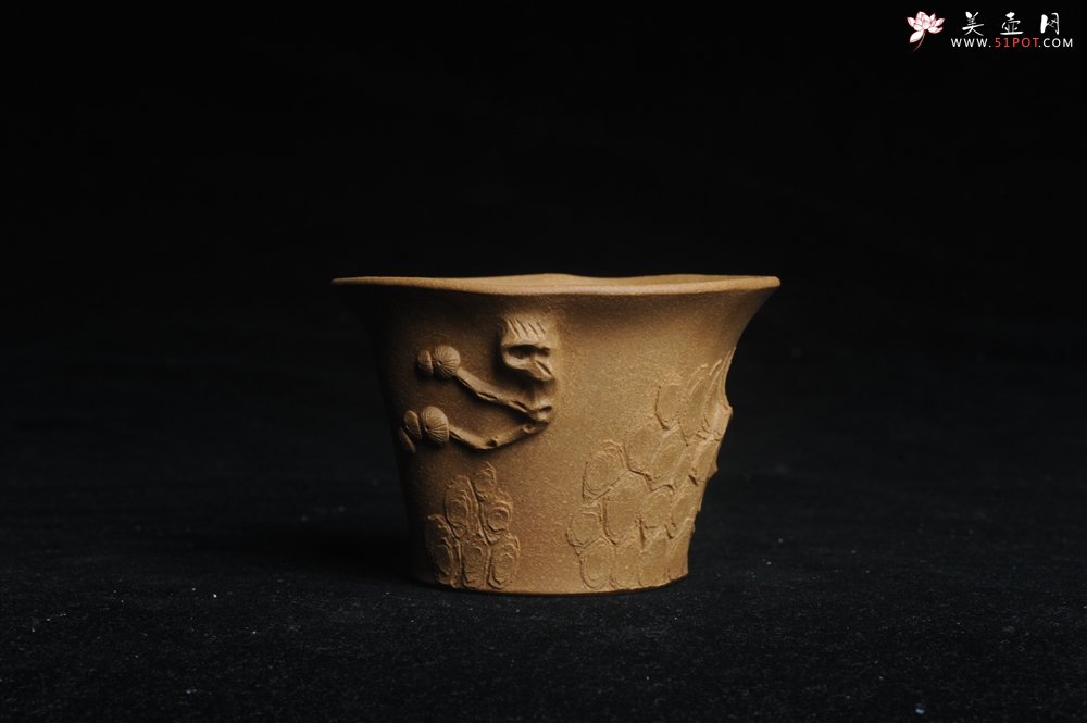 紫砂壶图片：美杯特惠 精致全手工松桩杯 肌理自然丰富 茶人醉爱 - 全手工紫砂壶网