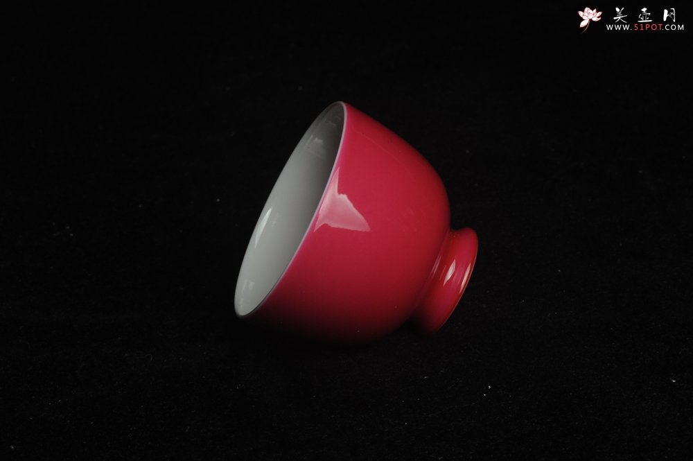 紫砂壶图片：精致胭脂红主人杯 茶人醉爱 适合女士 - 全手工紫砂壶网