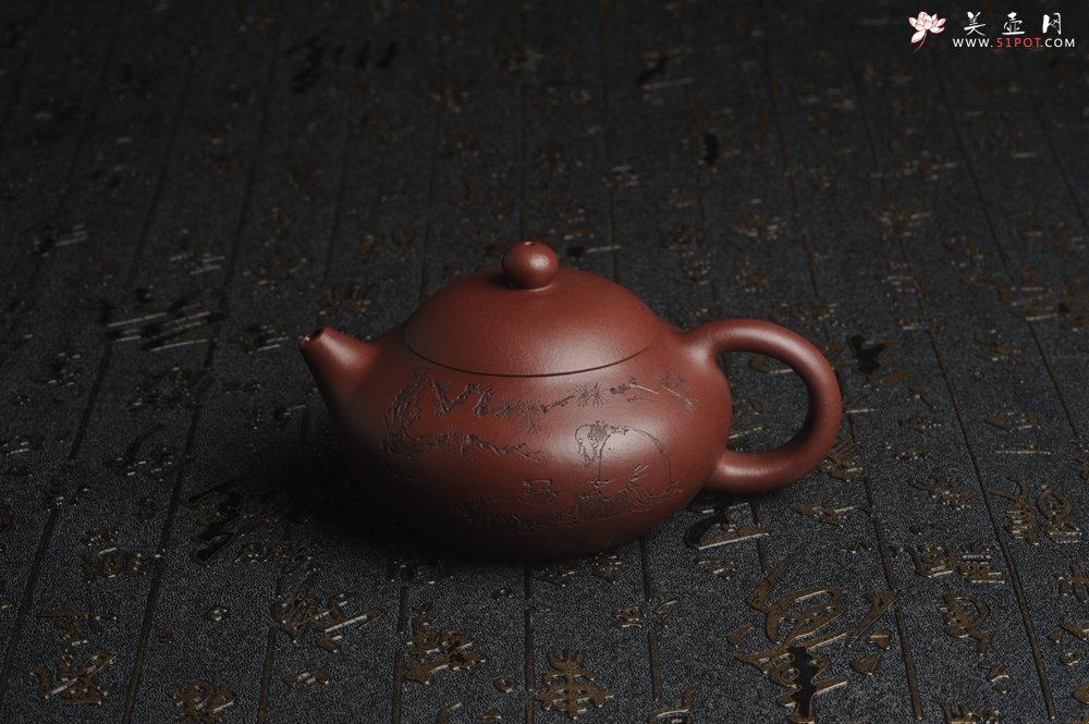紫砂壶图片：油润底曹青 全手工矮文旦 装饰人物 特文气 - 全手工紫砂壶网