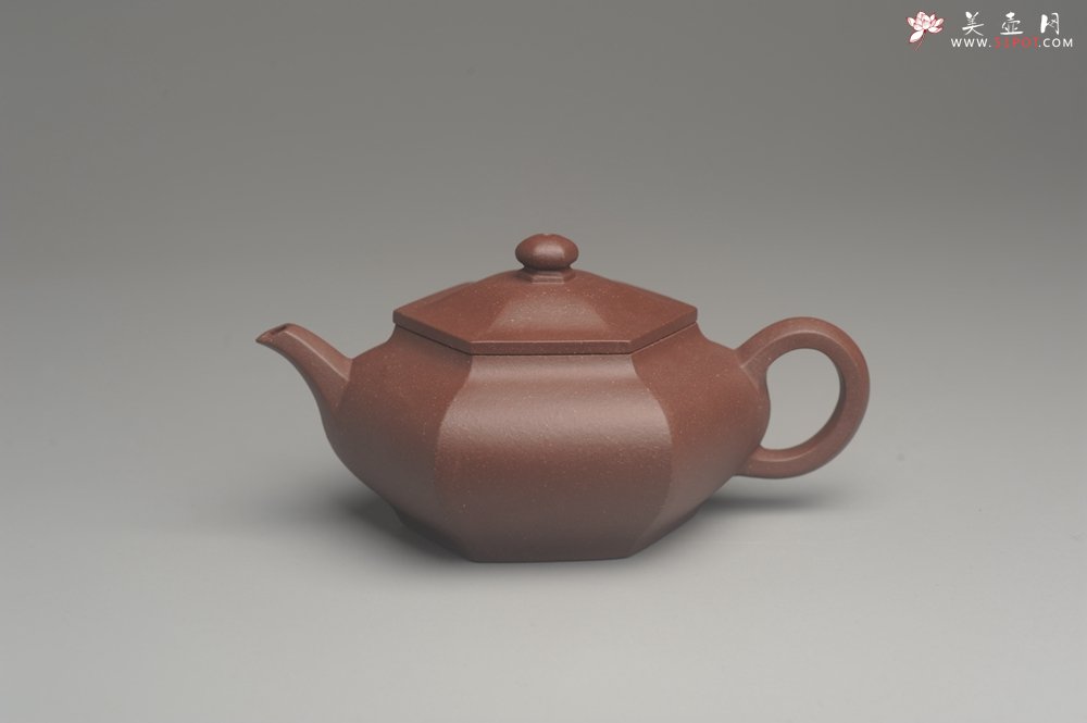 紫砂壶图片：美壶年底特惠 朱老师全手工摹古时大彬弟子许龙文六方壶 - 全手工紫砂壶网