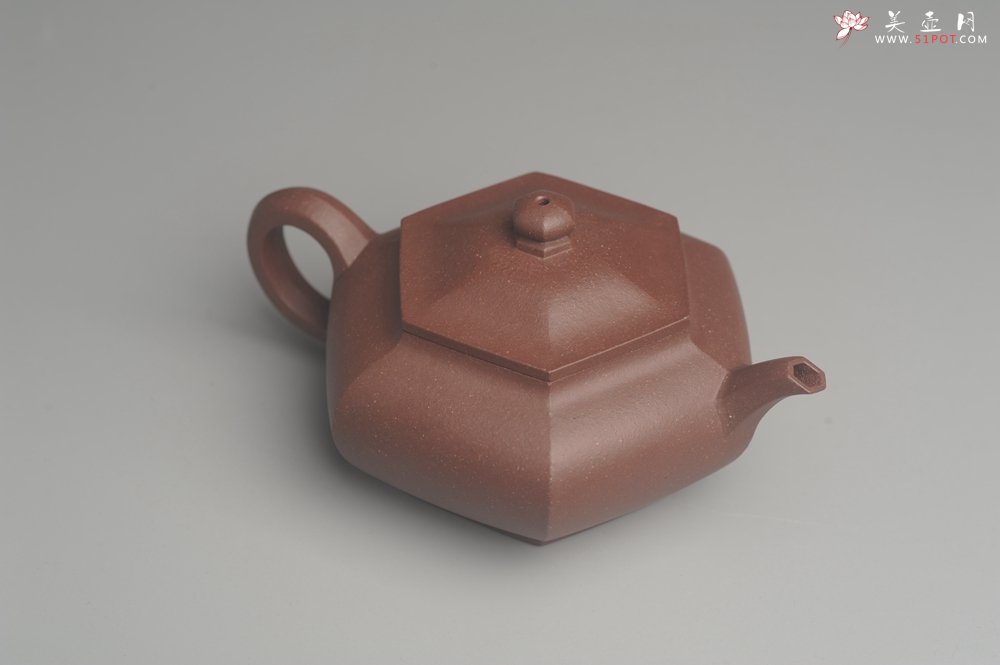 紫砂壶图片：美壶年底特惠 朱老师全手工摹古时大彬弟子许龙文六方壶 - 全手工紫砂壶网