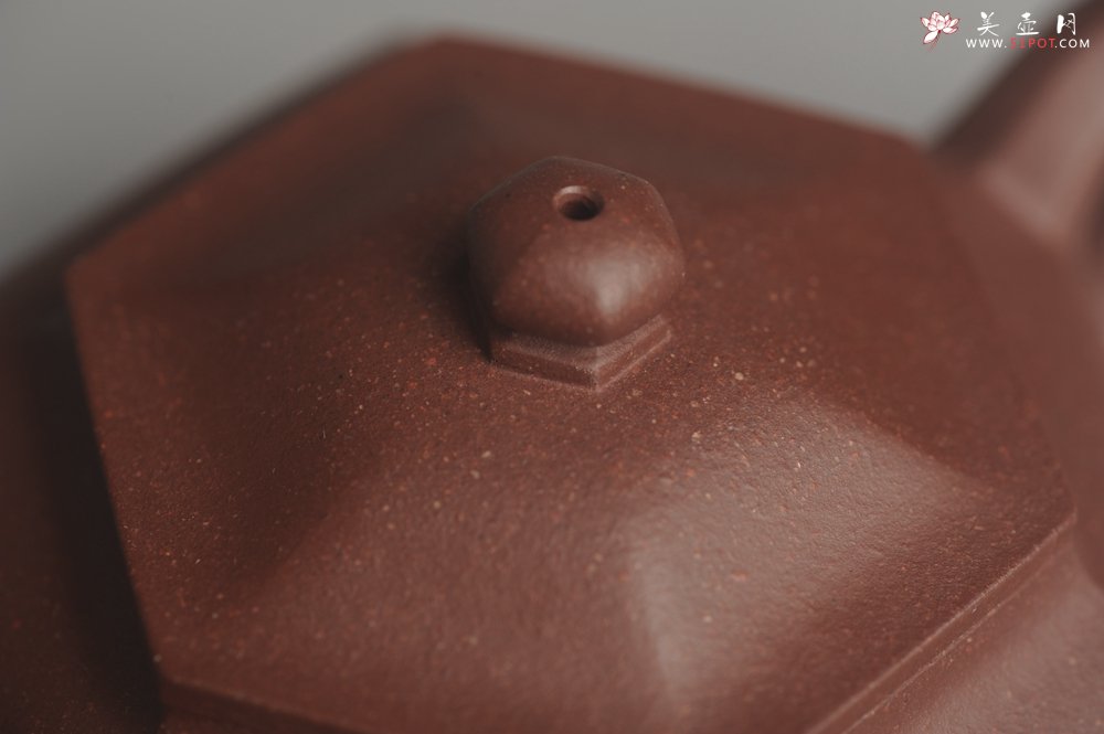 紫砂壶图片：美壶年底特惠 朱老师全手工摹古时大彬弟子许龙文六方壶 - 全手工紫砂壶网