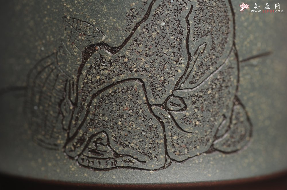 紫砂壶图片：美杯国庆特惠 精品好泥好工好刻雅致特厚实人物主人杯 茶人醉爱 - 全手工紫砂壶网