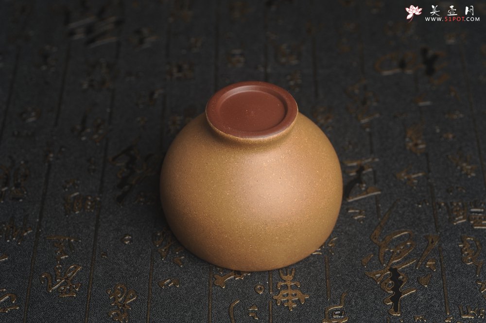 紫砂壶图片：美杯国庆特惠 精品好泥好工雅致特厚实主人杯 茶人醉爱 - 全手工紫砂壶网