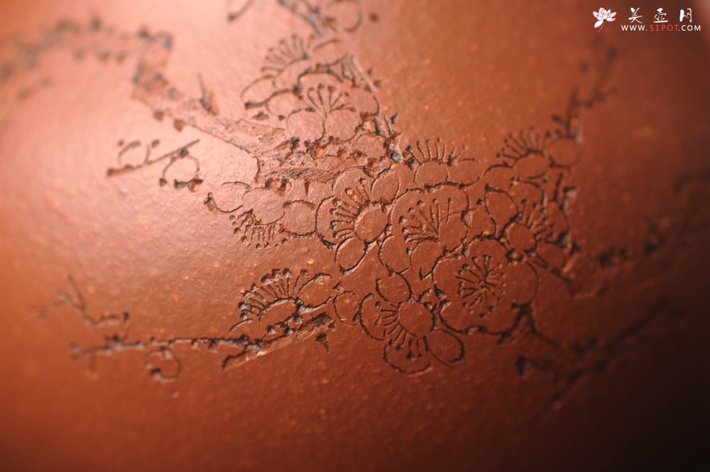 紫砂壶图片：潜力股周小培原创全手工缘德壶 通转梅花 特文气 - 全手工紫砂壶网