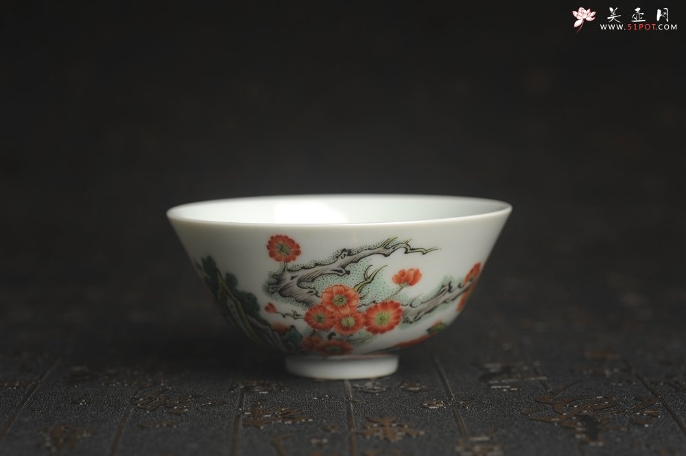 紫砂壶图片：玄辰器  精品古彩岁寒三友主人杯压手杯 景德镇茶杯 茶人醉爱 - 全手工紫砂壶网