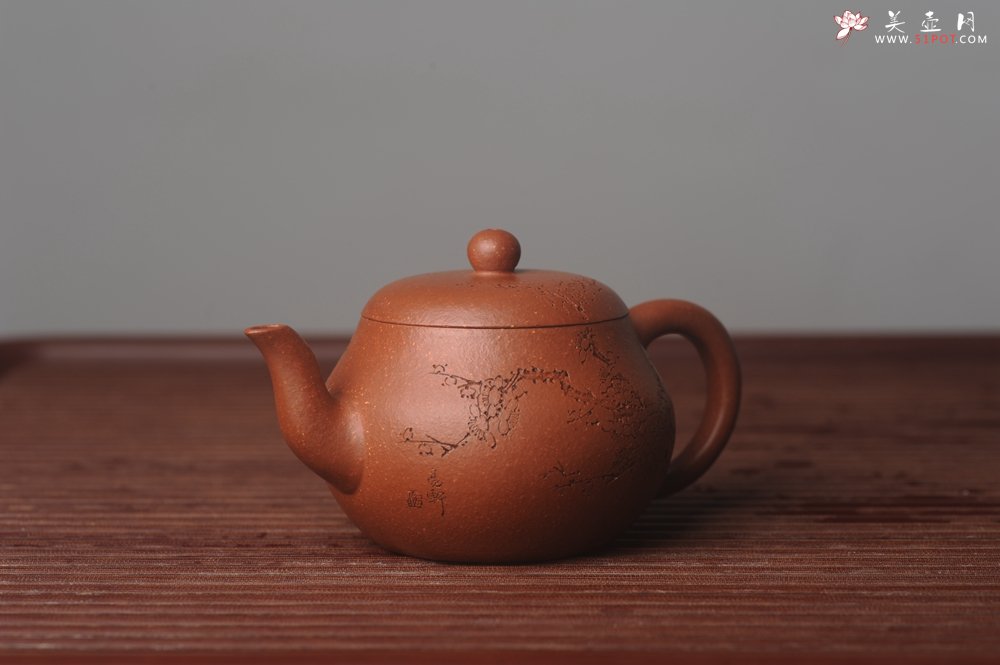 紫砂壶图片：潜力股周小培原创全手工缘德壶 通转梅花 特文气 - 全手工紫砂壶网