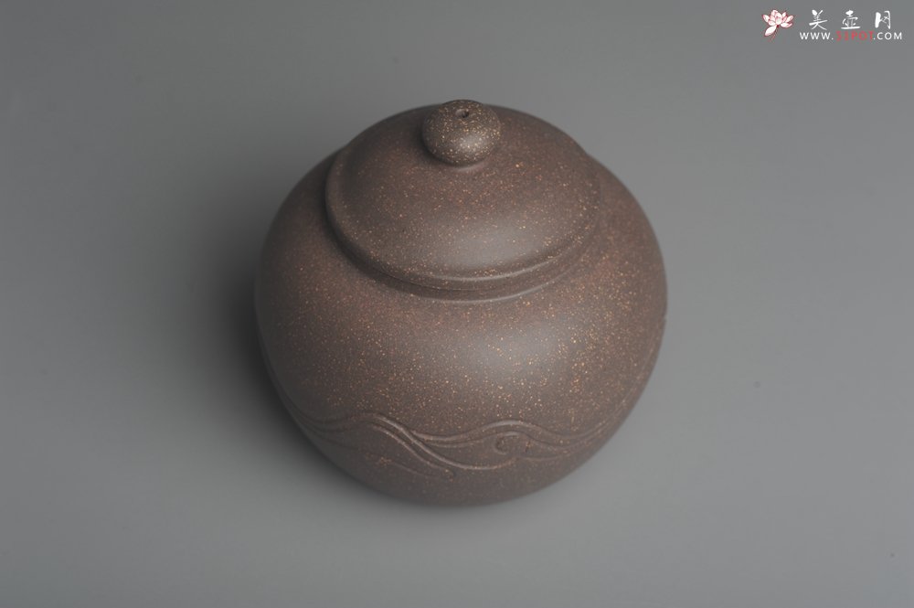 紫砂壶图片：美壶特惠 优质青灰段泥精致行云流水套组 一壶（180cc）二杯一醒茶罐（280cc） - 全手工紫砂壶网