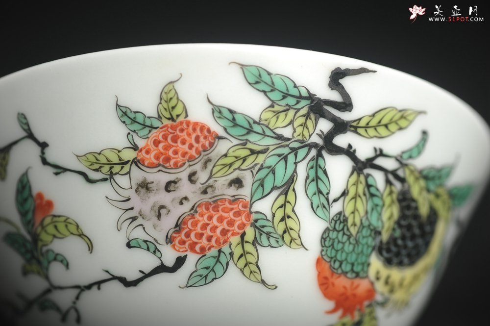 紫砂壶图片：玄辰器 精品古彩 石榴多子多福 笑口常开 主人杯压手杯二式 景德镇茶杯 茶人醉爱 - 全手工紫砂壶网