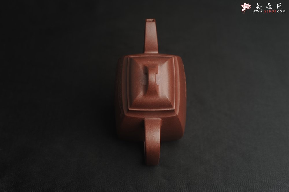 紫砂壶图片：全手工精致汉方壶 无事此静坐 有情且赋诗 禅意浓浓 - 全手工紫砂壶网