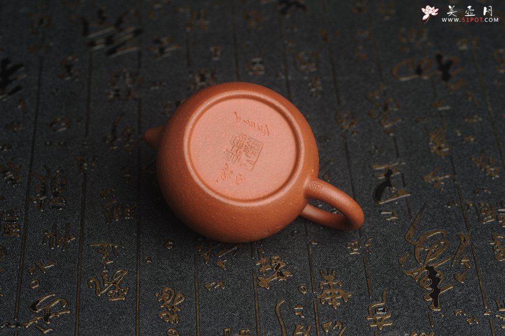 紫砂壶图片：油润降坡泥全手工小品西施壶 装饰喜上眉梢 特文气 - 全手工紫砂壶网