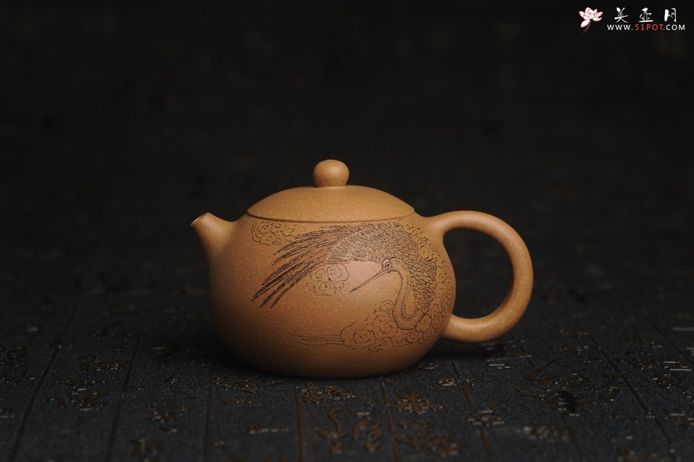 紫砂壶图片：油润老黄段泥(此泥料属于家藏老料！油润无比，识者自知！)全手工小品西施 装饰云鹤特文气 - 全手工紫砂壶网