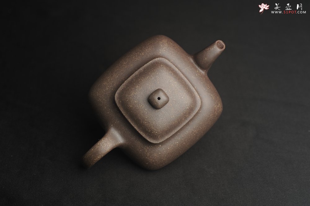 紫砂壶图片：实力派张海艳全手工特好老青灰段泥传炉壶 线面挺括 大气 做工特好 - 全手工紫砂壶网