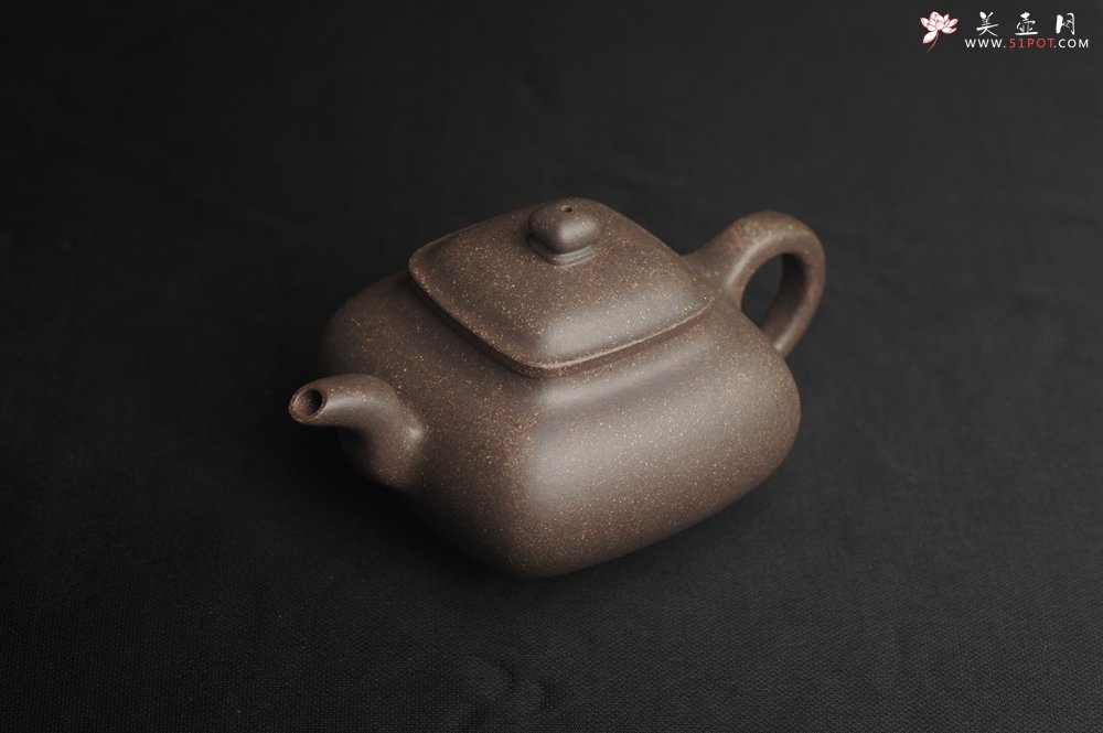 紫砂壶图片：实力派张海艳全手工特好老青灰段泥传炉壶 线面挺括 大气 做工特好 - 全手工紫砂壶网