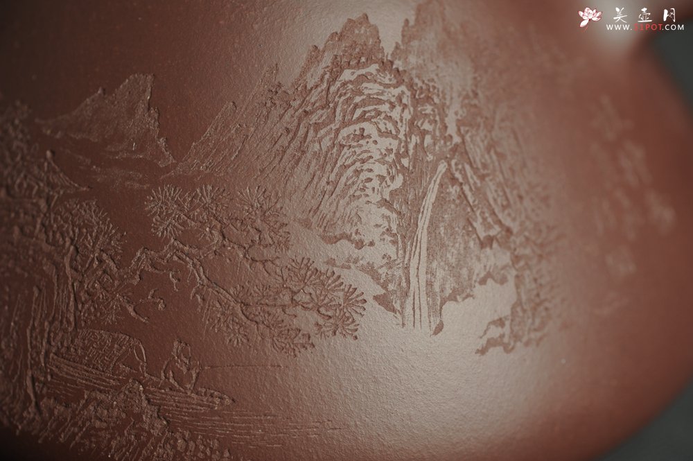 紫砂壶图片：油润底曹青 全手工特好子冶石瓢 强强联合工艺师刘彦飞装饰山水图 特文气 - 全手工紫砂壶网