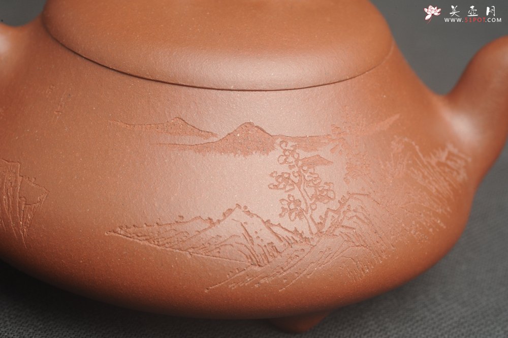 紫砂壶图片：特好底曹青全手工扁瓢  装饰山水 特文气 - 全手工紫砂壶网