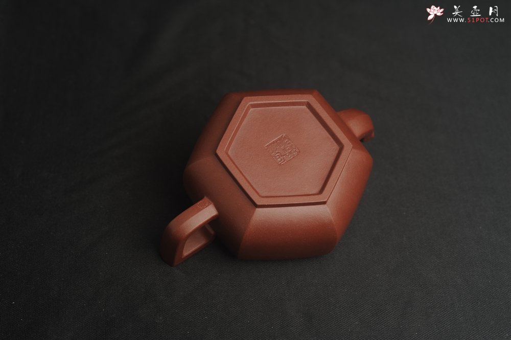 紫砂壶图片：美壶特惠 泥料超好 原矿紫红泥精致全手工六方雪华壶 - 全手工紫砂壶网