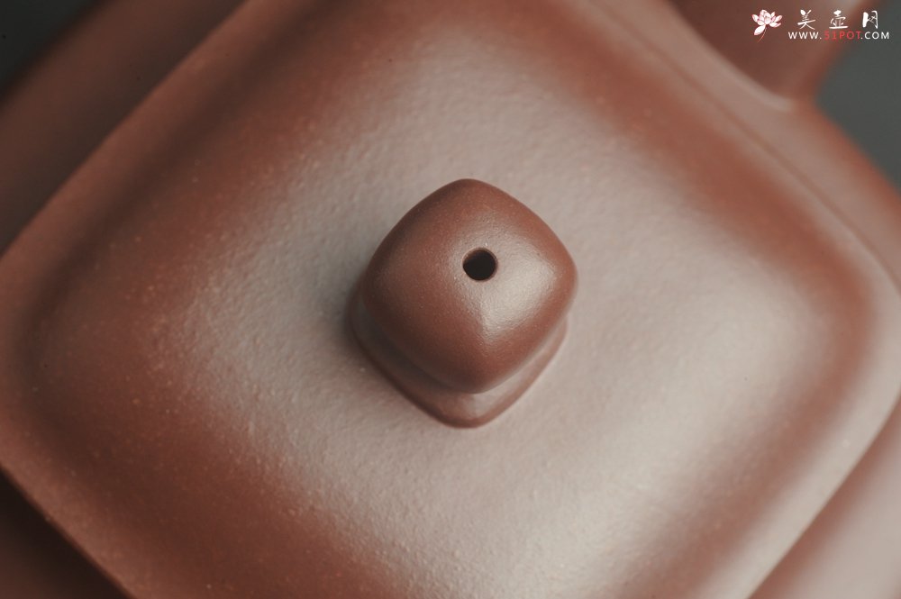 紫砂壶图片：实力派张海艳全手工油润底曹青重器鸣远四方 气势磅礴 用心之作 装饰人物特文气 - 全手工紫砂壶网