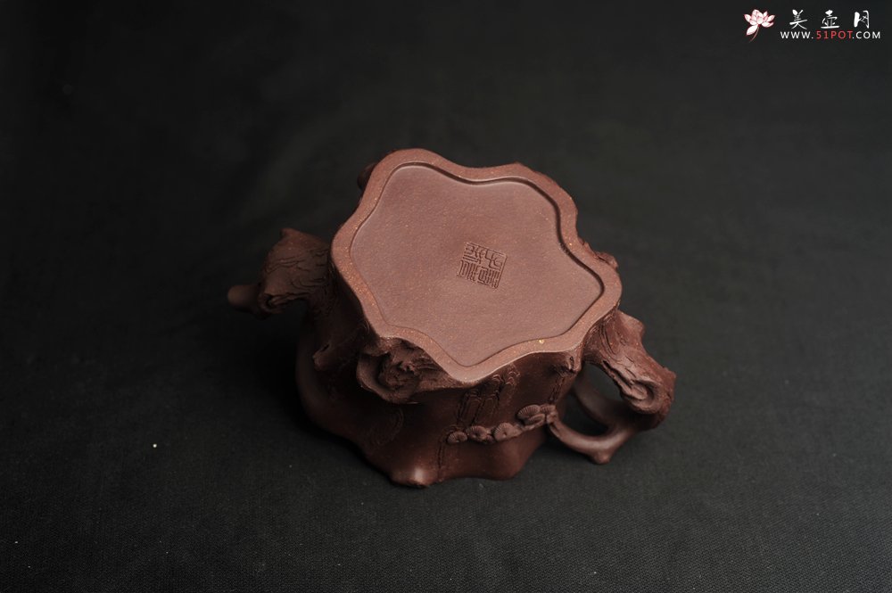 紫砂壶图片：潜力股唐老师 全手工精致老紫泥松桩壶 肌理丰富生动 期待与您结缘 - 全手工紫砂壶网