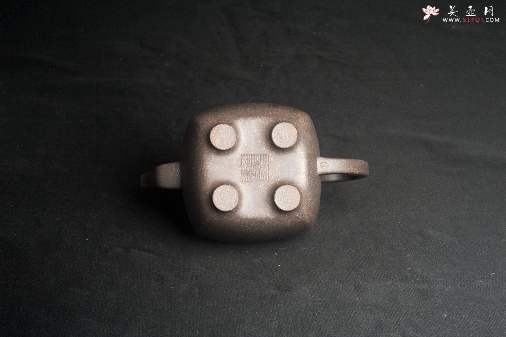 紫砂壶图片：实力派张海艳 全手工油润老青灰段泥重器鸣远四方 气势磅礴 用心之作 装饰人物特文气 - 全手工紫砂壶网