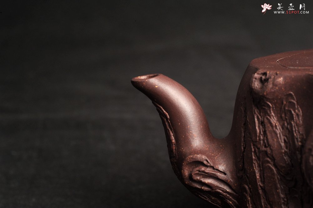 紫砂壶图片：潜力股唐老师 全手工精致紫泥桩壶 肌理丰富生动 期待与您结缘 - 全手工紫砂壶网