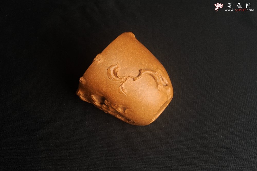 紫砂壶图片：美杯特惠 潜力股赵老师 全手工老黄段泥公道杯 贴页灵动 - 全手工紫砂壶网