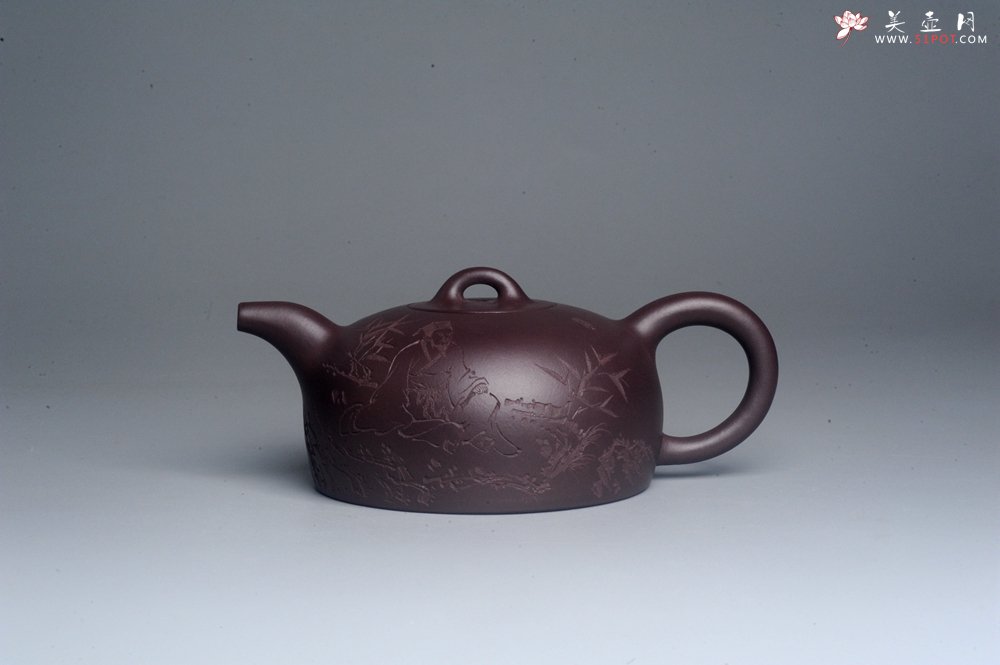 紫砂壶图片：潜力股周小培老师 油润底槽清 卡盖难度相当大 全手工大半月紫砂壶 大象无形 特文气 期待与亲结缘 - 全手工紫砂壶网