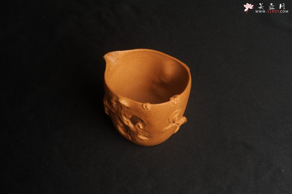 紫砂壶图片：美杯特惠 潜力股赵老师 全手工老黄段泥公道杯 贴页灵动 - 全手工紫砂壶网