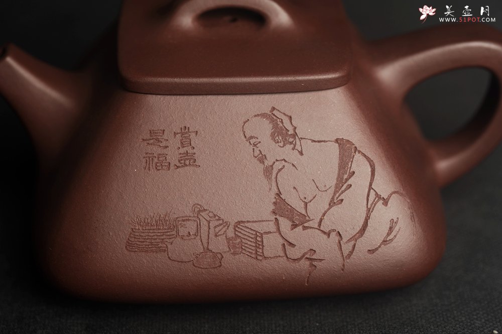 紫砂壶图片：美壶特惠 林旭陶 精致全手工混方石瓢 装饰人物特文气 此是诗仙坡老作 与君同试雨前茶 - 全手工紫砂壶网