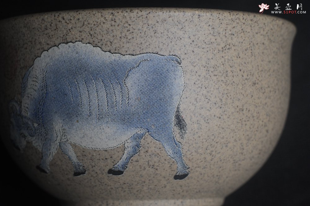 紫砂壶图片：美杯特惠 高温本山段泥 精致吉祥牛主人杯 高性价比 - 全手工紫砂壶网