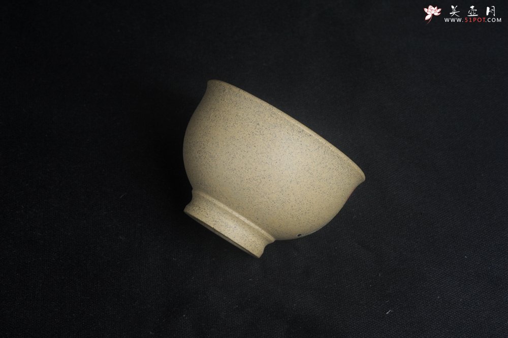 紫砂壶图片：美杯特惠 高温本山段泥 精致牛气哄哄主人杯 高性价比 - 全手工紫砂壶网