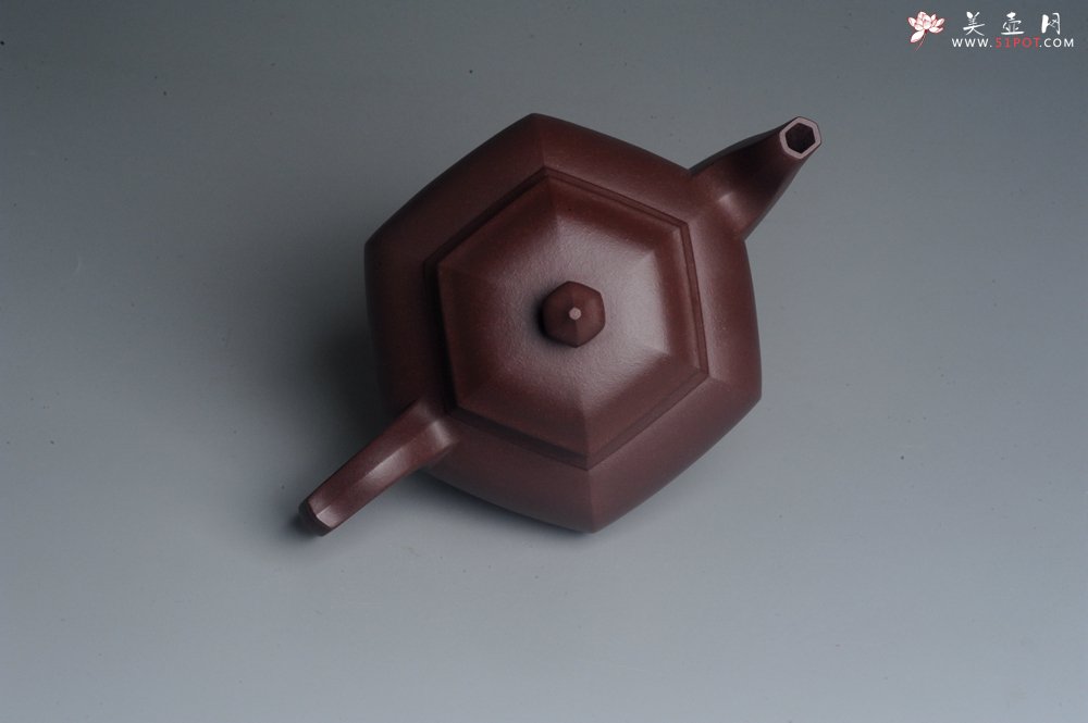 紫砂壶图片：实力派张海艳全手工纯色底曹青六方笑樱壶 做工灰常精致 气韵流畅 - 全手工紫砂壶网