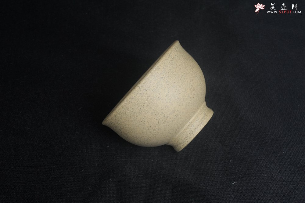 紫砂壶图片：美杯特惠 高温本山段泥 精致牛气哄哄主人杯 高性价比 - 全手工紫砂壶网