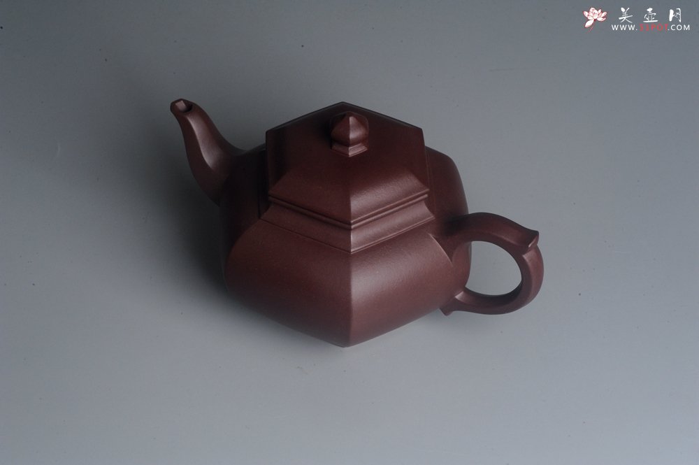 紫砂壶图片：实力派张海艳全手工纯色底曹青六方笑樱壶 做工灰常精致 气韵流畅 - 全手工紫砂壶网