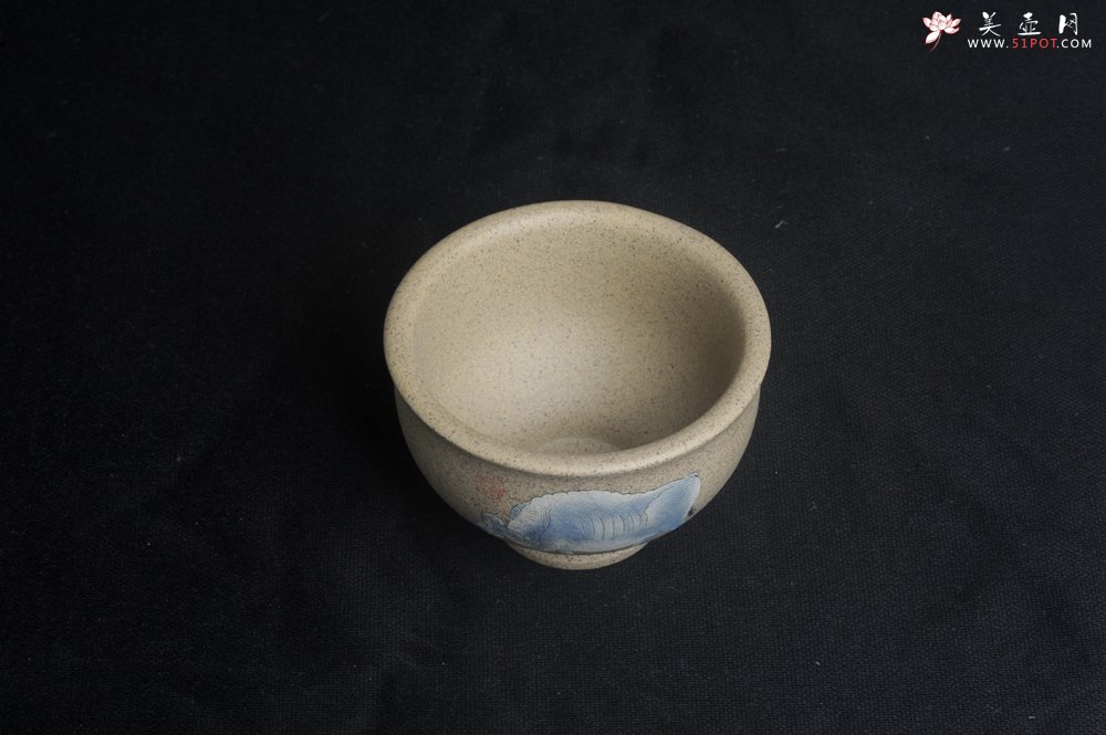 紫砂壶图片：美杯特惠 高温本山段泥 精致吉祥牛主人杯 高性价比 - 全手工紫砂壶网