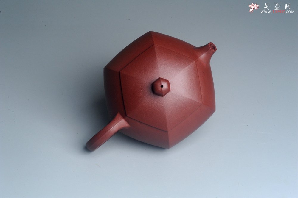 紫砂壶图片：美壶特惠 潜力股凌晨 全手工紫红泥六方西施壶 - 全手工紫砂壶网