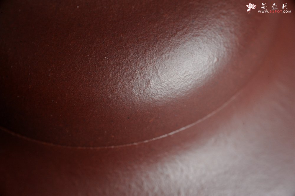 紫砂壶图片：潜力股周小培老师 4号井深井红皮龙 超精致全手工三足乳鼎茶壶 - 全手工紫砂壶网