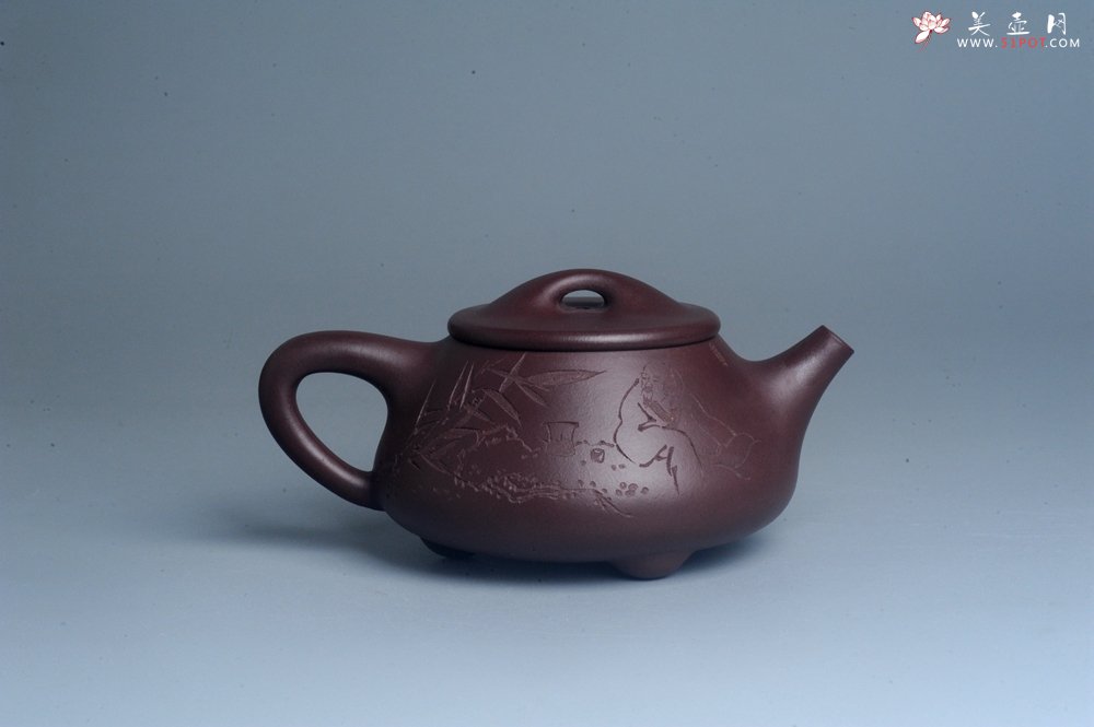 紫砂壶图片：实力派工艺师周斌 优质底槽青全手工精工满瓢壶 陶兴双刀装饰 特文气 玉壶写新竹 烹泉试乳茶 - 全手工紫砂壶网