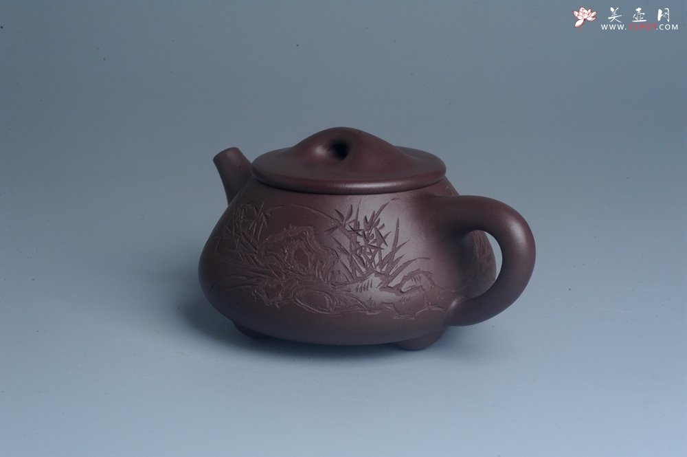 紫砂壶图片：实力派工艺师周斌 优质底槽青全手工精工满瓢壶 刘伟涛徒昊然装饰兰草图 一香已足压千红 - 全手工紫砂壶网